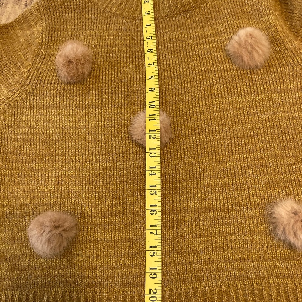 New With Tags Michelle Nicole Sweater. Size M - Picture 6 of 13